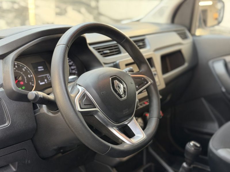 RENAULT EXPRESS 1.5 BLUE DCI 75 2024 (Style Kangoo)