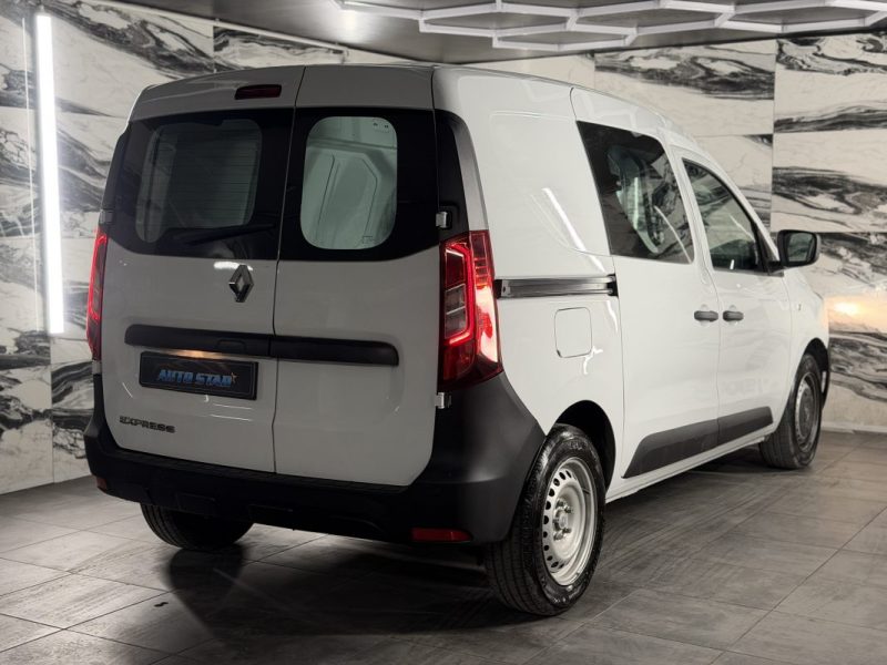 RENAULT EXPRESS 1.5 BLUE DCI 75 2024 (Style Kangoo)