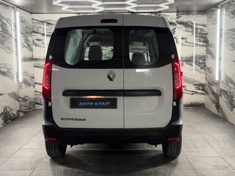 RENAULT EXPRESS 1.5 BLUE DCI 75 2024 (Style Kangoo)