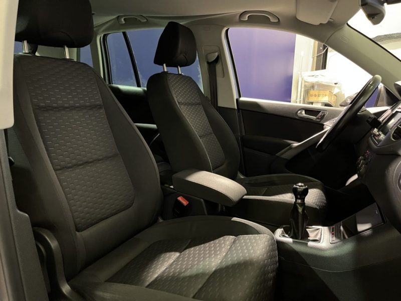 VOLKSWAGEN TIGUAN 2.0 TDI 140 SPORT AND STYLE 4X2