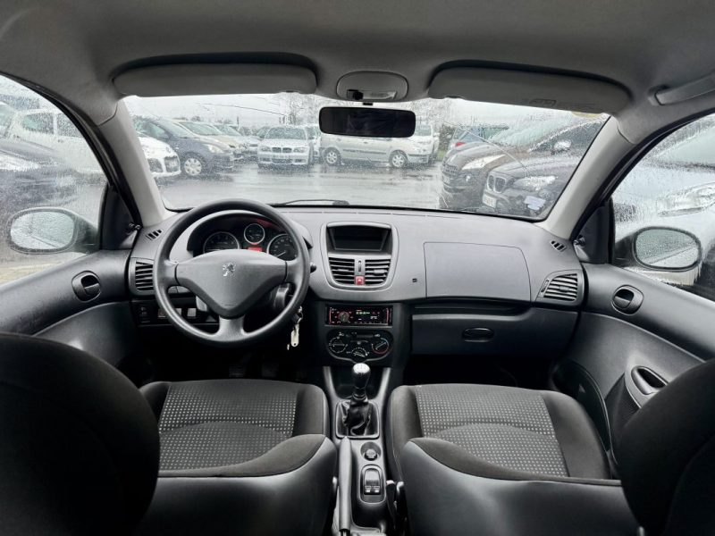 PEUGEOT 206 + 1.1L 60CH Pack Confort 
