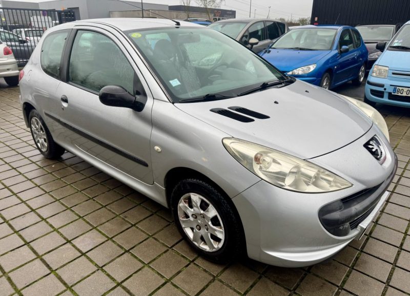PEUGEOT 206 + 1.1L 60CH Pack Confort 