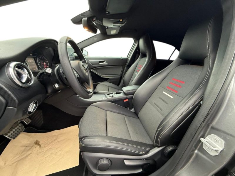 MERCEDES CLASSE A 180 122ch 1.Main Boite Auto