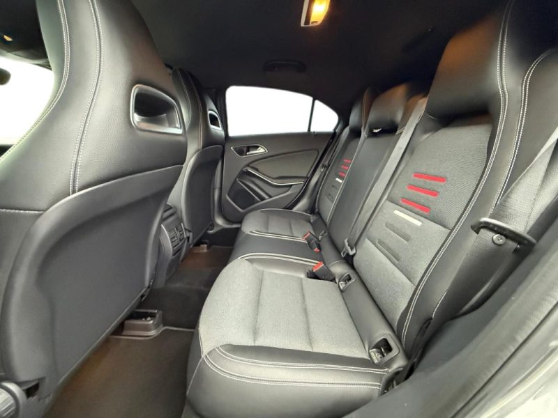 MERCEDES CLASSE A 180 122ch 1.Main Boite Auto