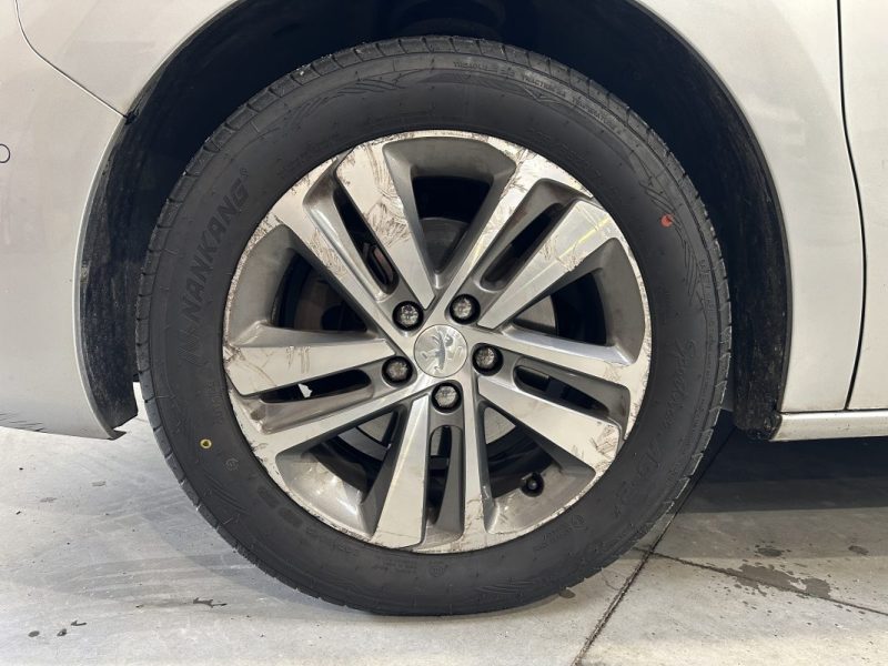 PEUGEOT TRAVELLER 2.0 BlueHDi 180ch Long Allure EAT6 - SUIVI COMPLET - TOIT PANORAMIQUE