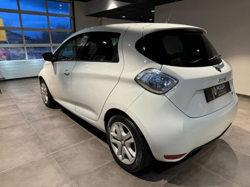 RENAULT ZOE ZEN CHARGE NORMALE R90 / LOCATION BATTERIE  2019