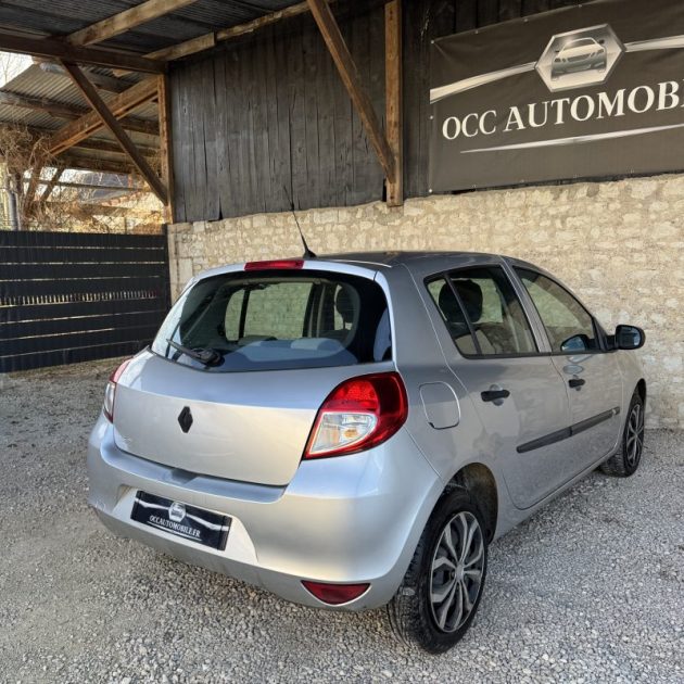 RENAULT CLIO III AUTHENTIQUE 1.2 16V 2010 