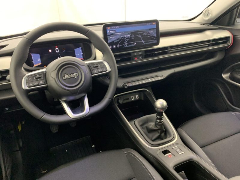 JEEP AVENGER 1.2 TURBO T3 100 CH SUMMIT 2025