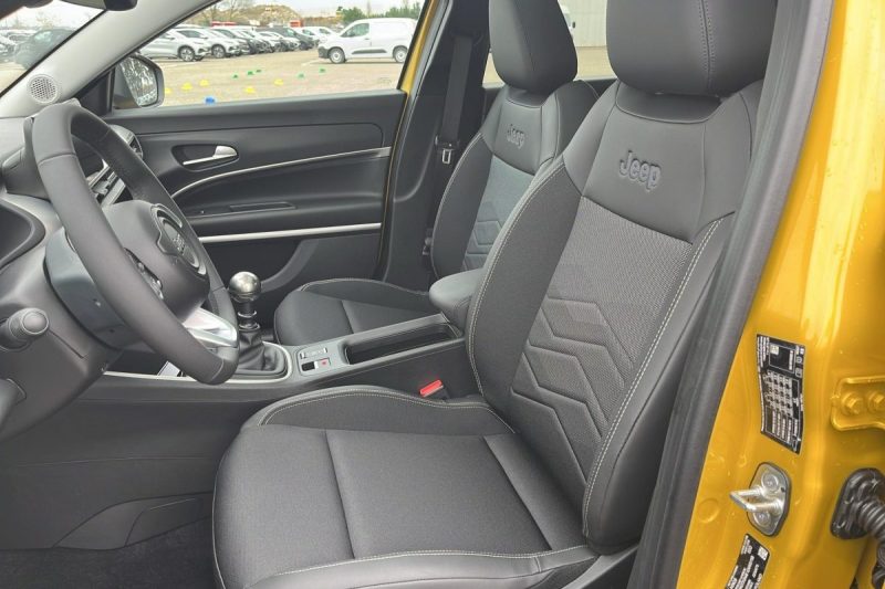 JEEP AVENGER 1.2 TURBO T3 100 CH SUMMIT 2025