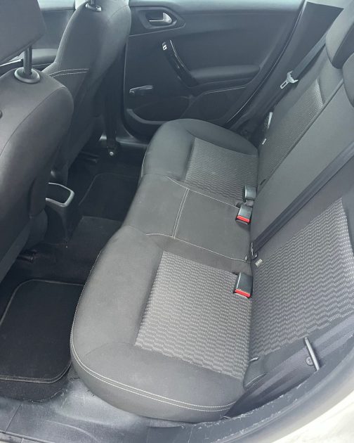 Peugeot 208 1.4 HDI 68 Ch Garantie 