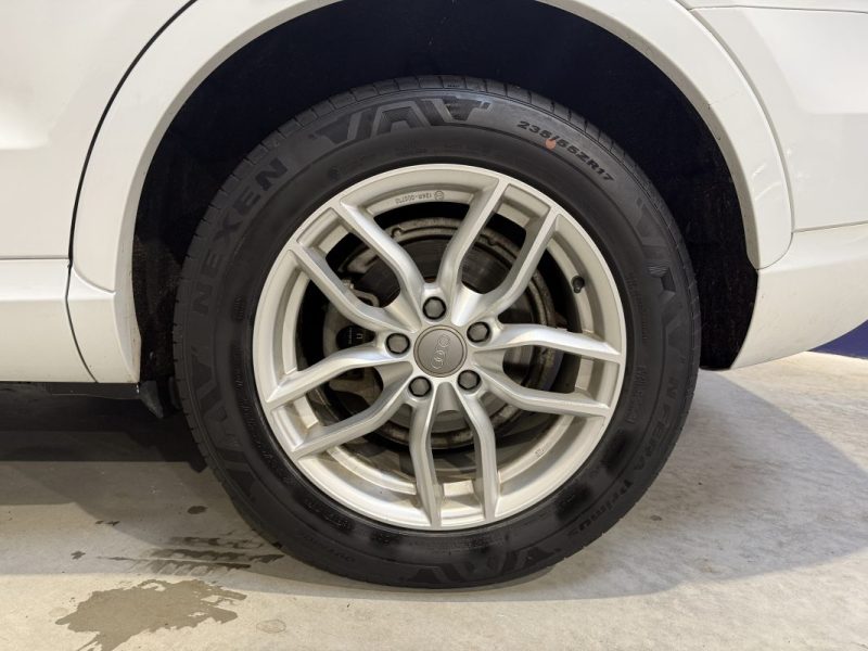 AUDI Q3 2.0 TDI 140ch  Ambition Luxe quattro S-tronic 7 / TOIT OUVRANT / SUIVI COMPLET