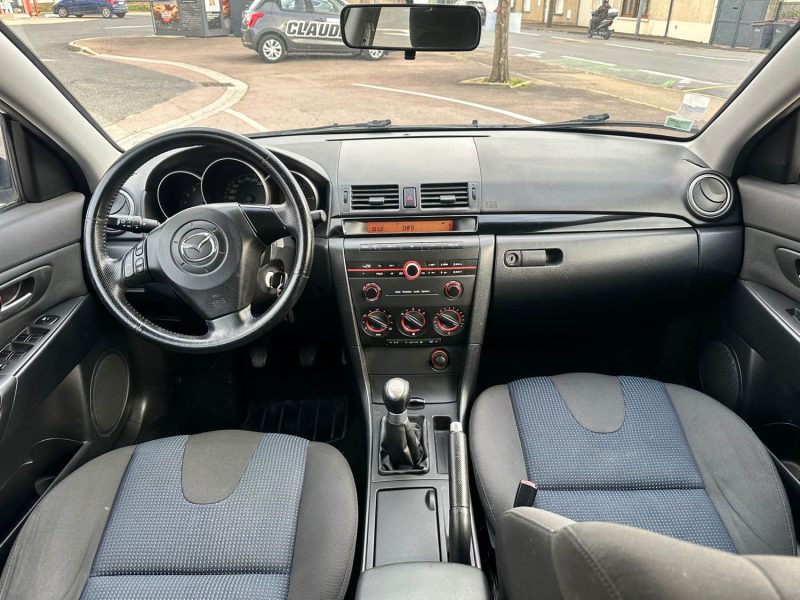 MAZDA 3 1.6L ELEGANCE 