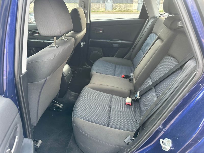 MAZDA 3 1.6L ELEGANCE 