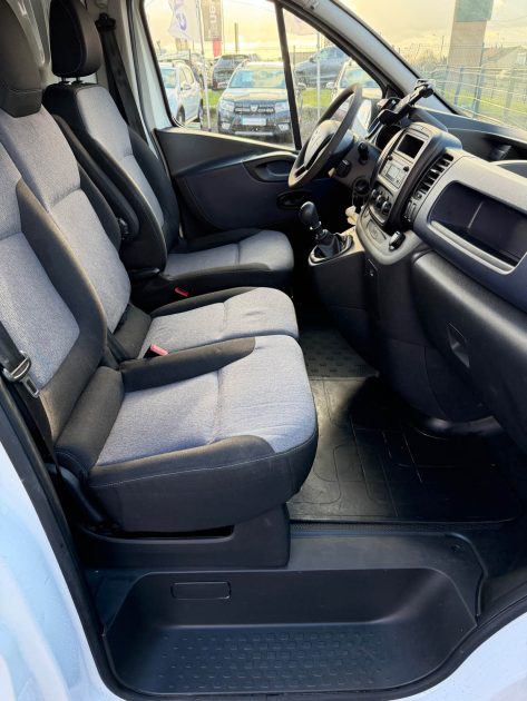 OPEL VIVARO 1.6 CDTI BITURBO 120 TRAFIC EXPERT 