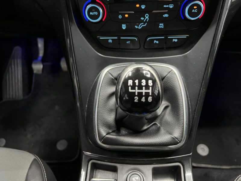 Ford Kuga 2.0 TDCi 150ch Stop&Start 4x2 | Kit distribution OK | GPS | Caméra de recul | Entretien OK