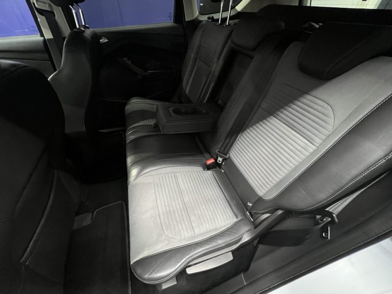 Ford Kuga 2.0 TDCi 150ch Stop&Start 4x2 | Kit distribution OK | GPS | Caméra de recul | Entretien OK