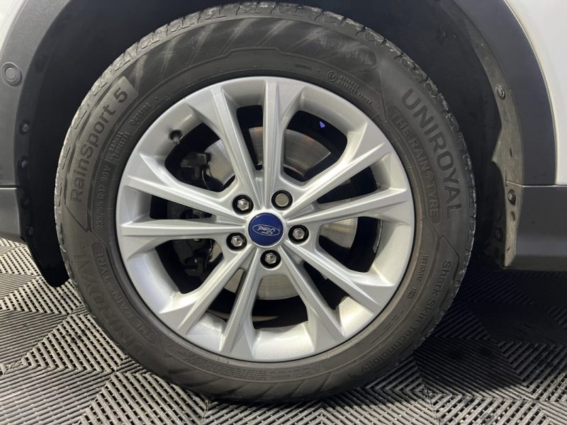 Ford Kuga 2.0 TDCi 150ch Stop&Start 4x2 | Kit distribution OK | GPS | Caméra de recul | Entretien OK