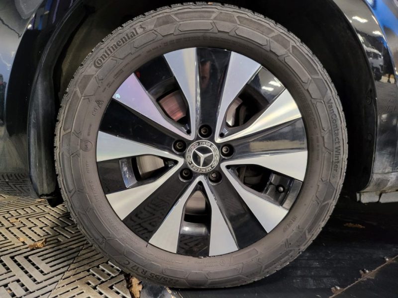 MERCEDES VITO TOUREUR 116 CDI 163 ch EXTRA-LONG 9 PLACES / SELLERIE CUIR + CAMERA RECUL /