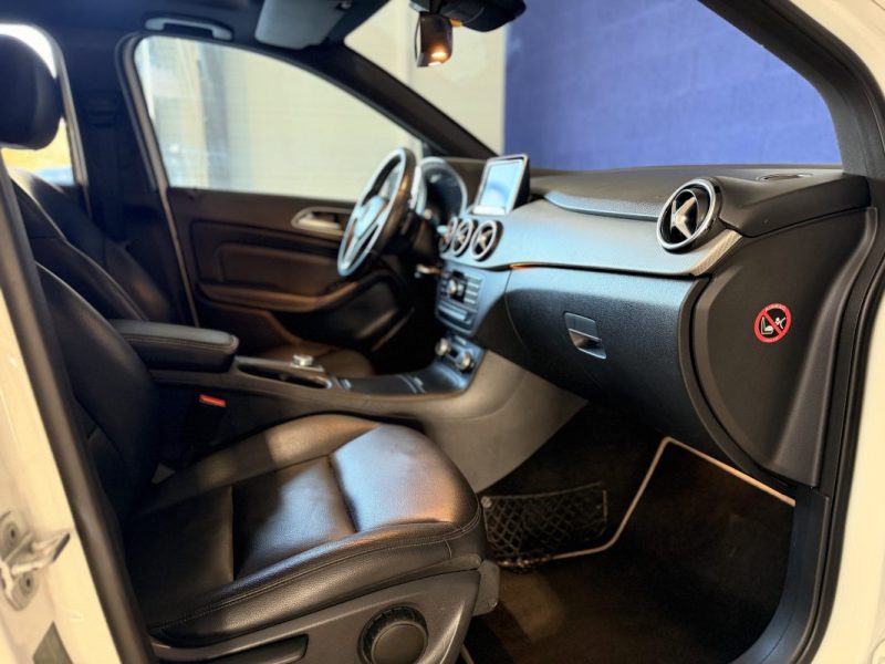 Mercedes Classe B 250  - 2.0i TURBO - 211 ch - BVA - 2013  - FASCINATION - Attelage