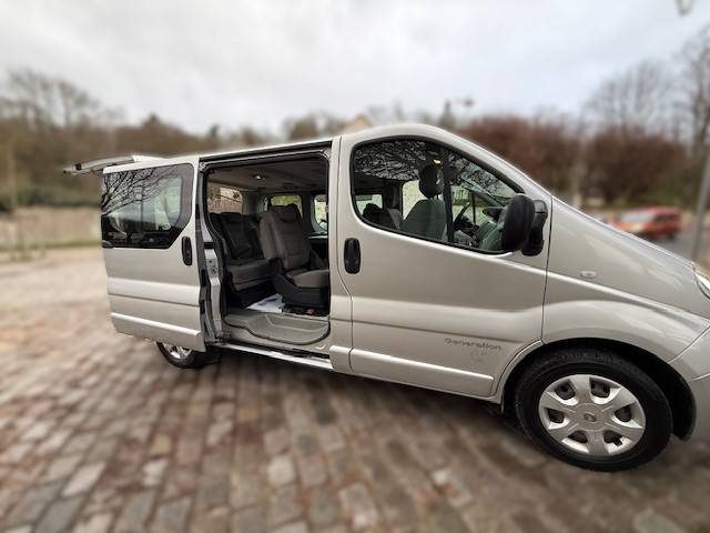 RENAULT TRAFIC  L1H1 2.0 DCI 115 EVADO / CAMPING CAR / 7 PLACES /GENERATION 2007