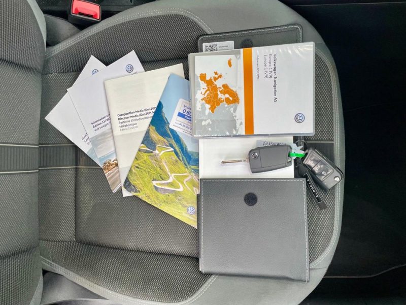 VOLKSWAGEN POLO VI 1.0 TSI 95 R-LINE DSG7 *1ÈRE MAIN* 