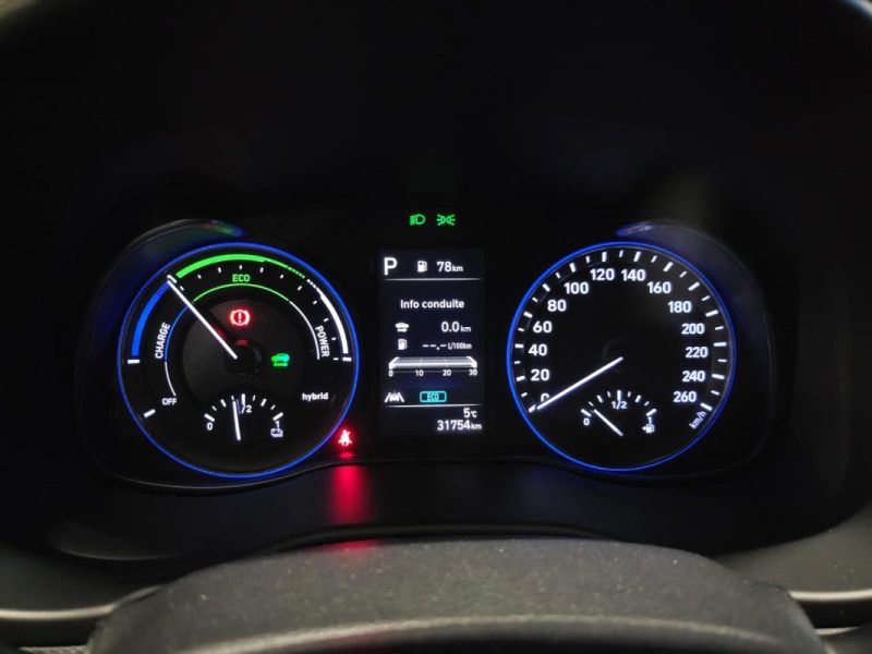 HYUNDAI KONA 1.6 GDI 141CH INTUITIVE / APPLE CARPLAY / CAMERA DE RECUL / SUIVI COMPLET 