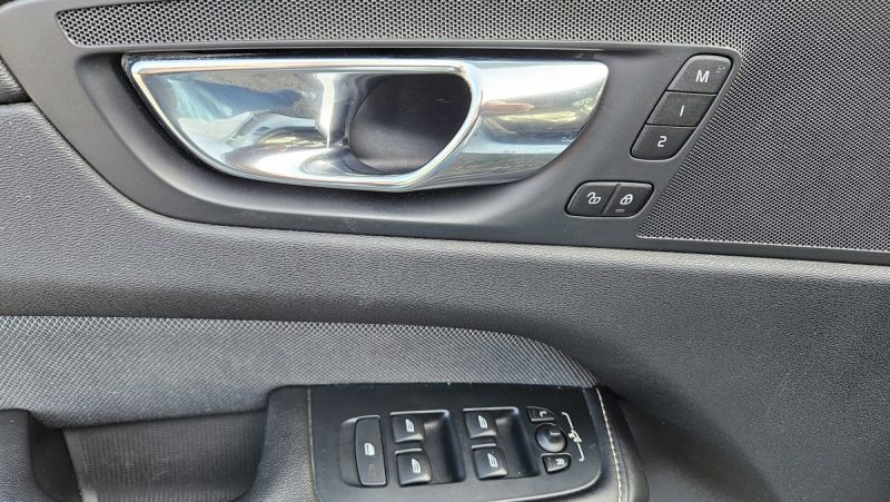 VOLVO XC60 II D4 2.0 190CH R-DESIGN ATTELAGE CAMERA 