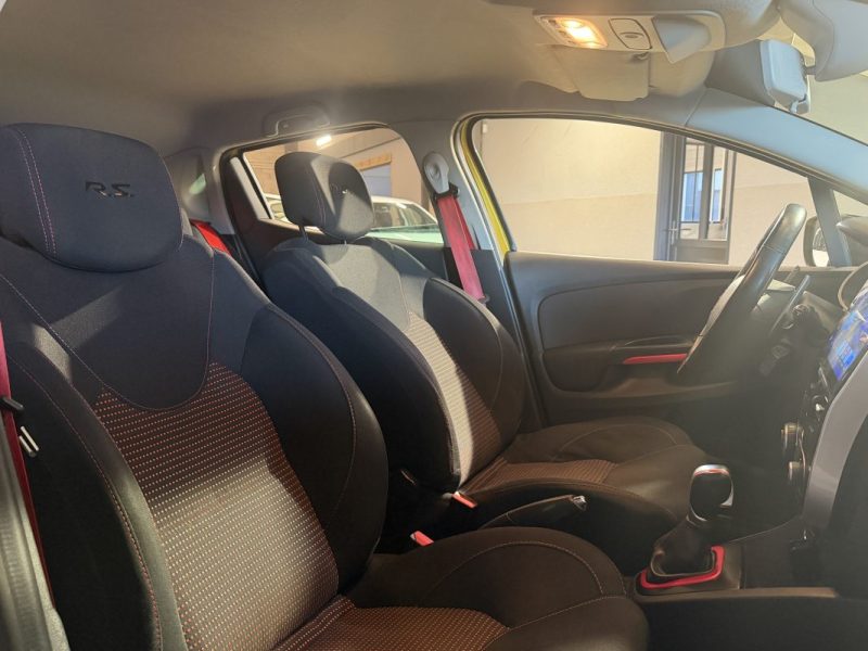 RENAULT CLIO 4 RS 1.6 200cv EDC6 - CAR PLAY -  ENTRETIEN RENAULT - 108 000 klm - JAUNE CYRUS 