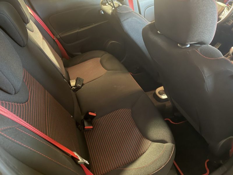 RENAULT CLIO 4 RS 1.6 200cv EDC6 - CAR PLAY -  ENTRETIEN RENAULT - 108 000 klm - JAUNE CYRUS 