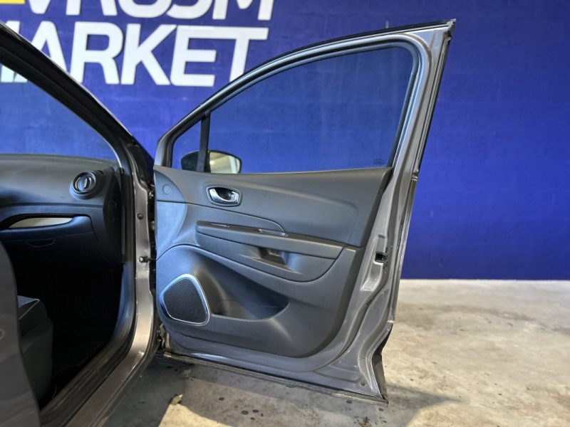 RENAULT CAPTUR ENERGY 2017 / FEUX LED / REGULATEUR / GPS / ATTELAGE