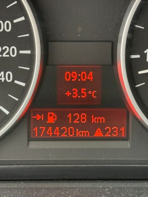 BMW SERIE 3 E90 318i PACK PREMIERE 130CV 5P