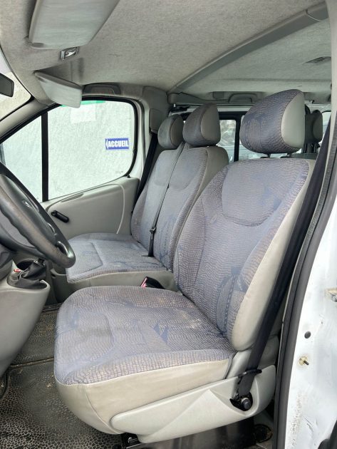 RENAULT TRAFIC 1.9 DCI 100CH 9 PLACE