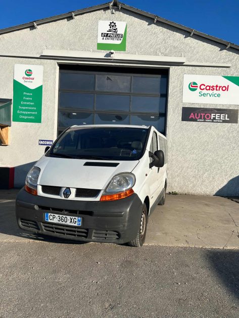 RENAULT TRAFIC 1.9 DCI 100CH 9 PLACE