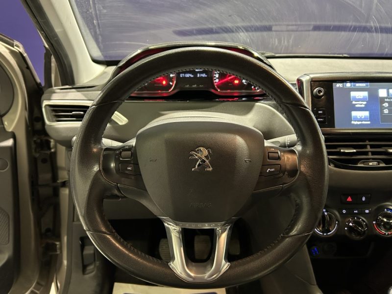 PEUGEOT 208 1.2 PURETECH STYLE 5P 2014