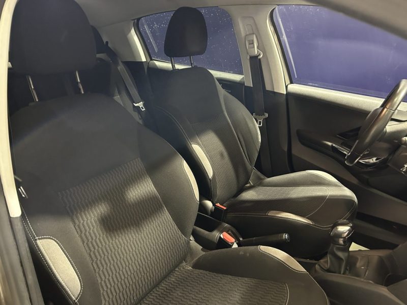PEUGEOT 208 1.2 PURETECH STYLE 5P 2014