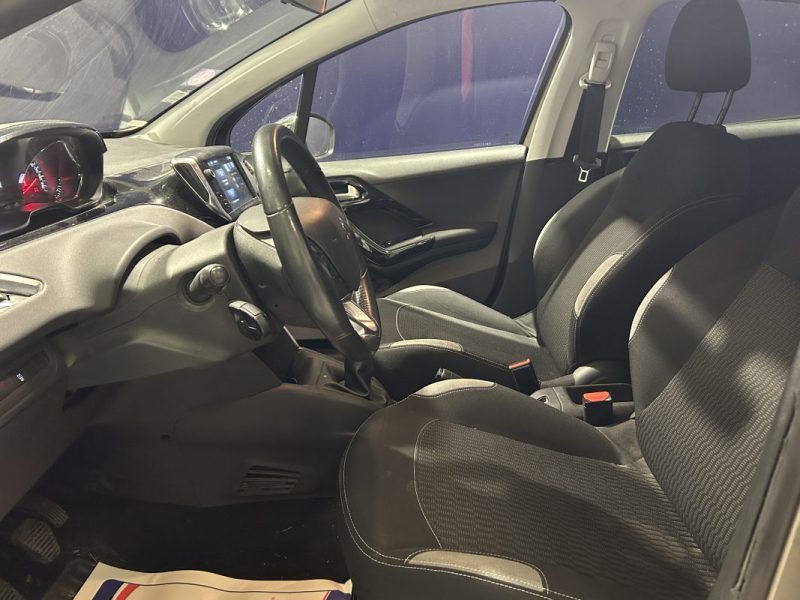 PEUGEOT 208 1.2 PURETECH STYLE 5P 2014