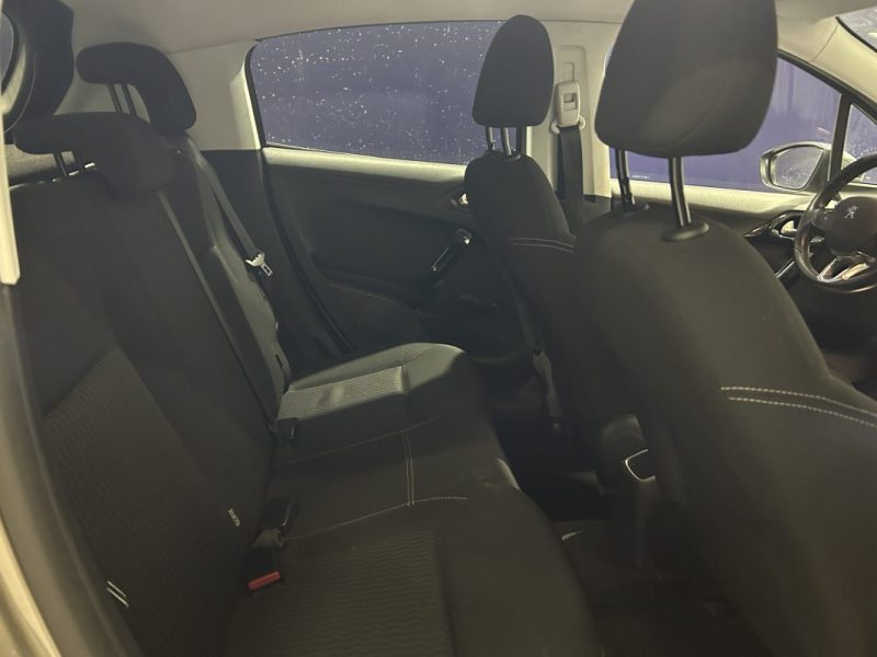 PEUGEOT 208 1.2 PURETECH STYLE 5P 2014