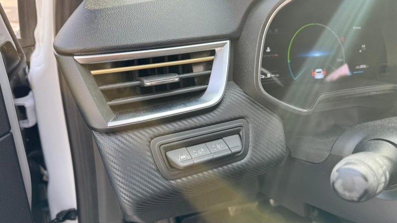 RENAULT CLIO V 1.6 E-TECH FULL HYBRID 145CH EDITION LIMITED 2023