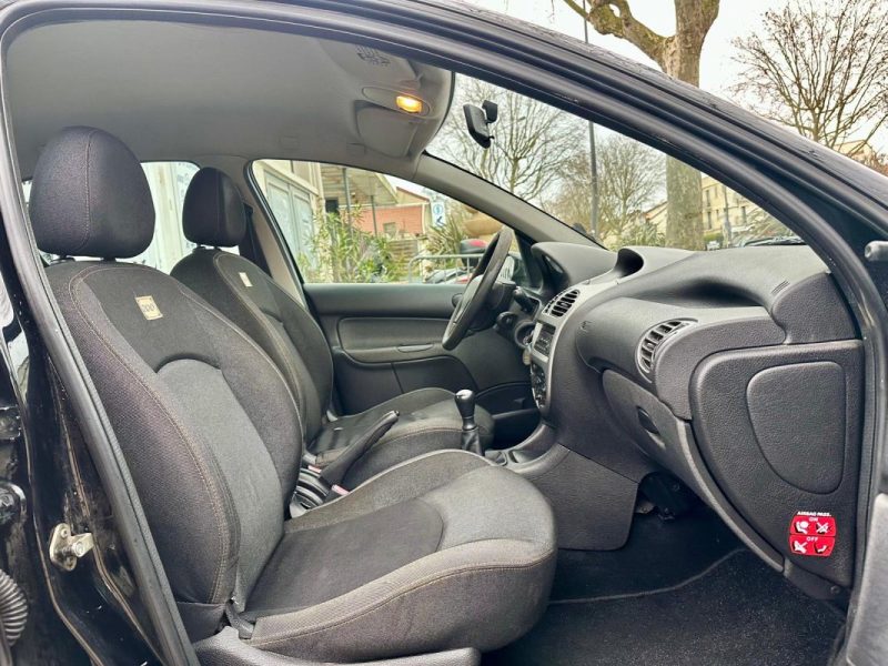 PEUGEOT 206 1.4 HDI 70 GENERATION 