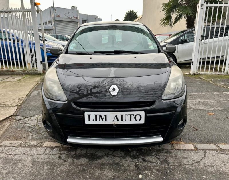 RENAULT CLIO III 1.2 TCE 100 XV DE FRANCE  