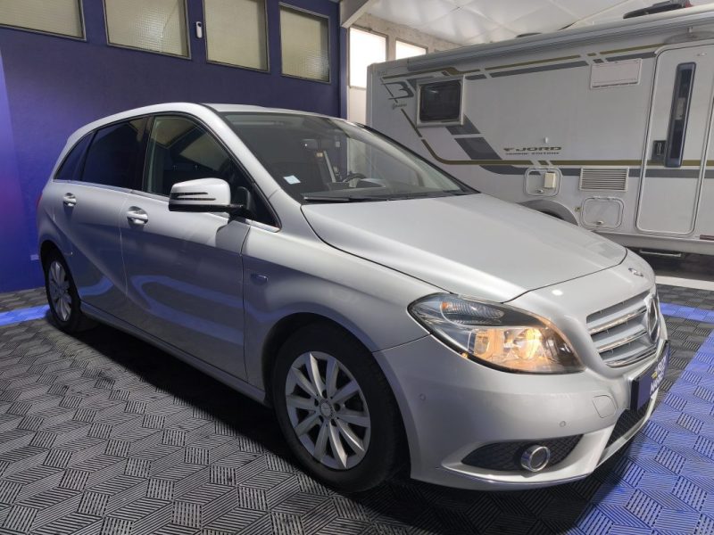 MERCEDES MERCEDES CLASSE B 180 CDI FINITION BUSINESS 110CV  180 CDI FASCINATION 2012