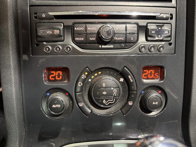 PEUGEOT 5008 1.6 E-HDI 115 FAP BUSINESS PACK BMP6 7PL SIÈGE ÉLECTRIQUE/CHAUFFANT