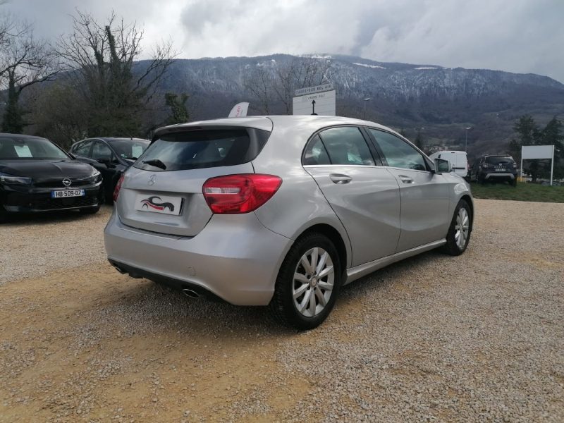 MERCEDES CLASSE A 180 - Boite automatique 122ch essence