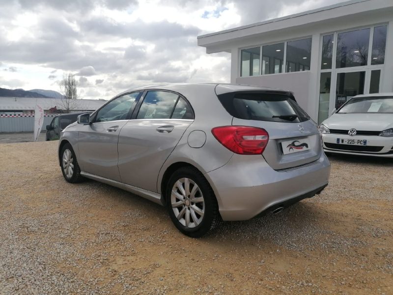 MERCEDES CLASSE A 180 - Boite automatique 122ch essence