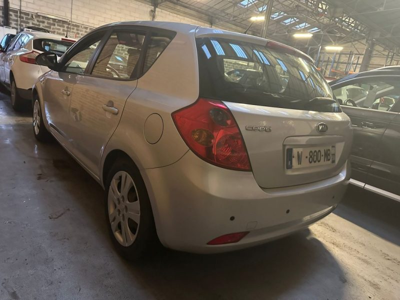 KIA CEED T-GDI 90CV  T-GDI 90CV 2009