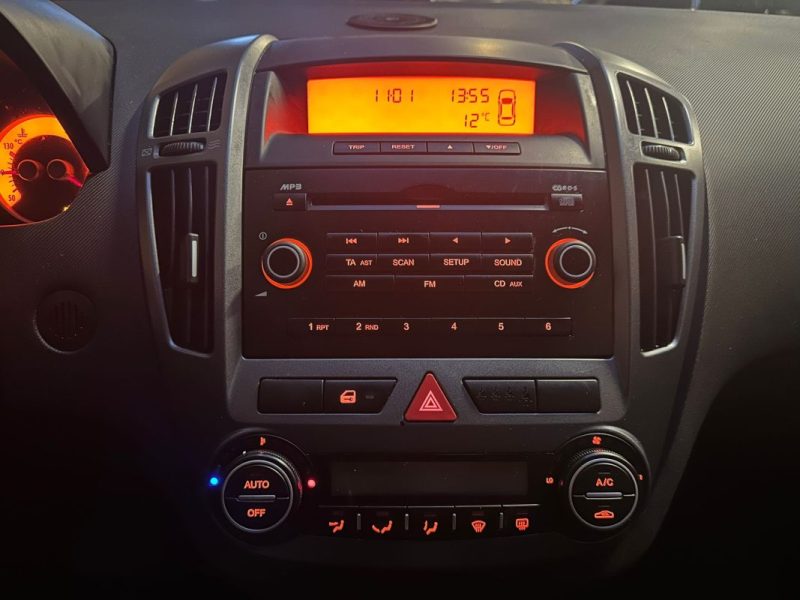 KIA CEED T-GDI 90CV  T-GDI 90CV 2009