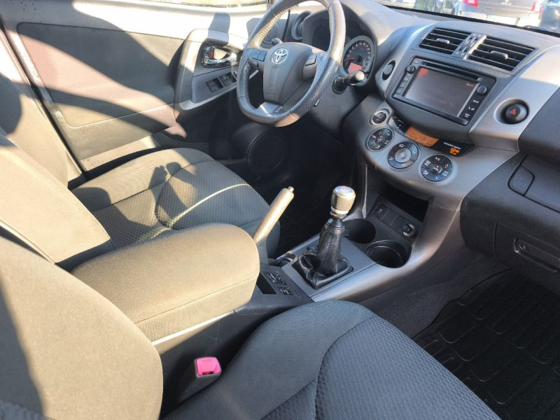 TOYOTA RAV4 150 D-4D FAP LOUNGE 4WD 2012 2012