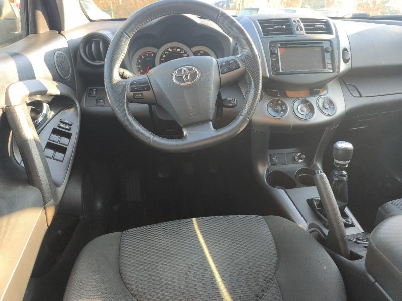 TOYOTA RAV4 150 D-4D FAP LOUNGE 4WD 2012 2012