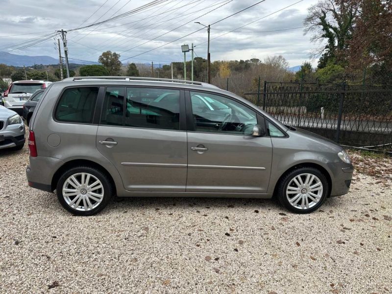 VOLKSWAGEN TOURAN 2.0 TDI 140CV CARAT 7 PLACES