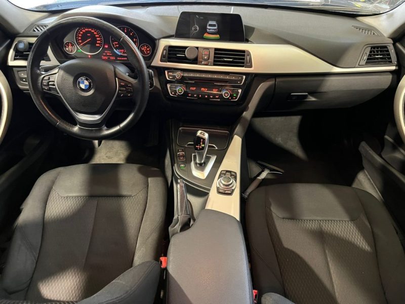 B.M.W. SERIE 3 318D 2.0 150CH LOUNGE (F30) 
